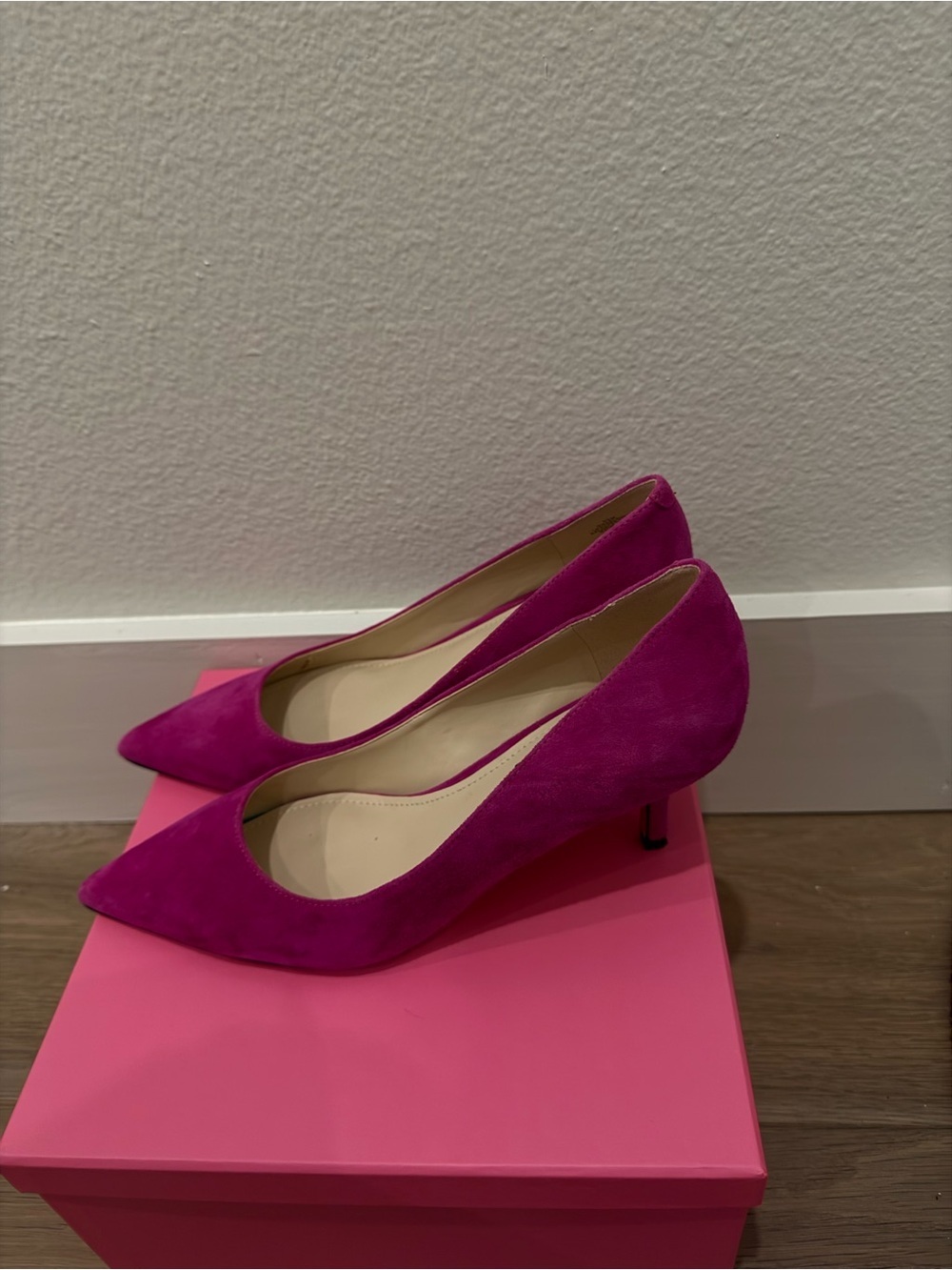 Nine West Fuchsia Suede Pointed Toe Heels - Picture 2 of 4